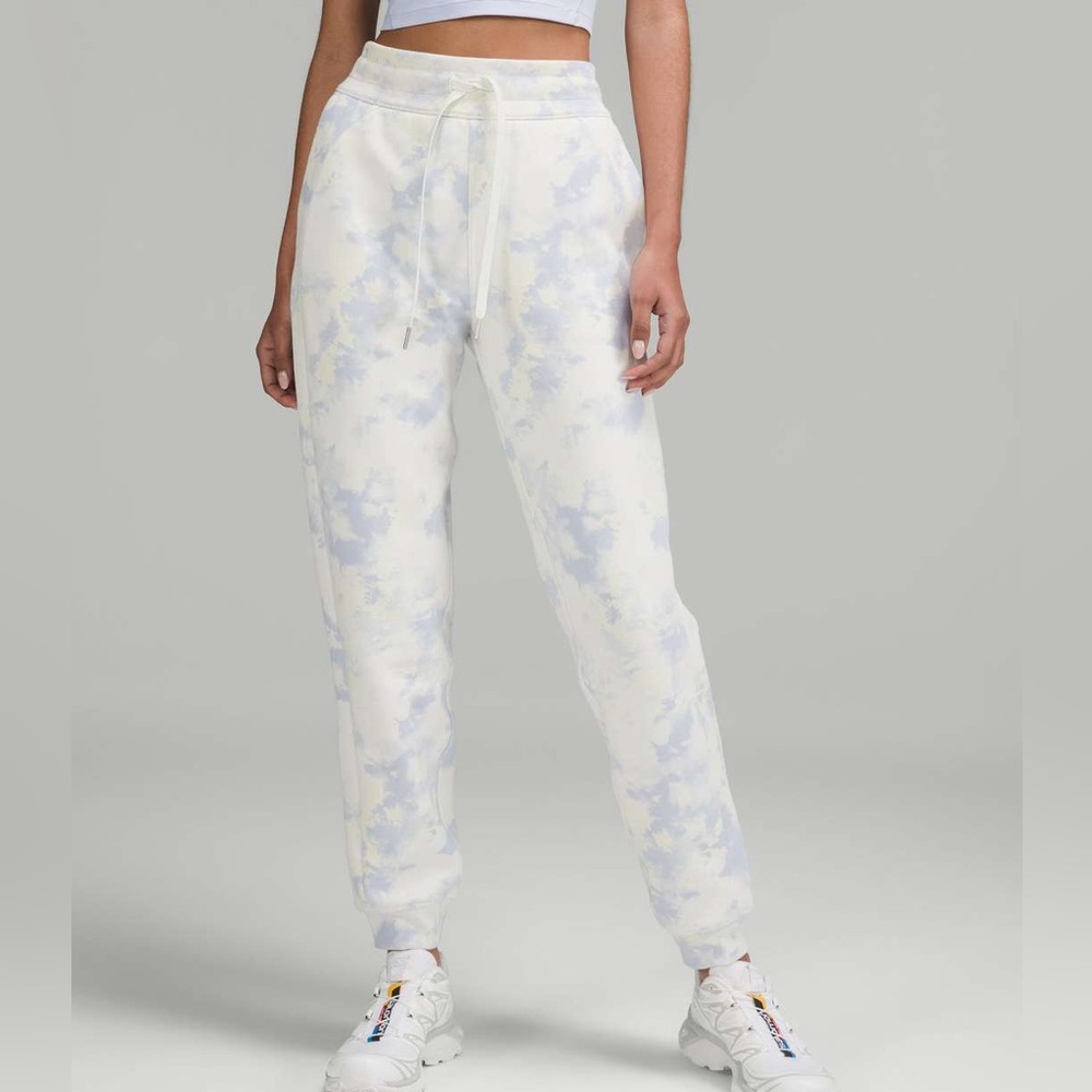 Lululemon Scuba High-Rise Jogger in Orbital Tie Dye Antique White Multi